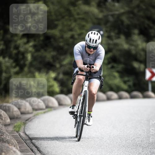 21.06.2026 - 29. Vierlanden-Triathlon H.Heesch http://msf.ph/oto/9924826 21.06.2026 13:17:20 Radfahren 1149 meine-sportfotos.de