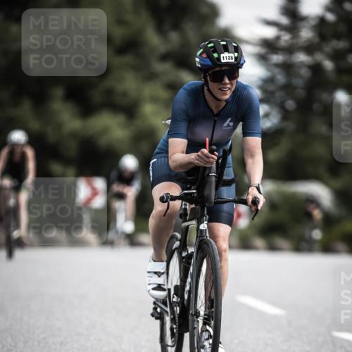 21.06.2026 - 29. Vierlanden-Triathlon H.Heesch http://msf.ph/oto/9924880 21.06.2026 13:17:55 Radfahren 1128 meine-sportfotos.de