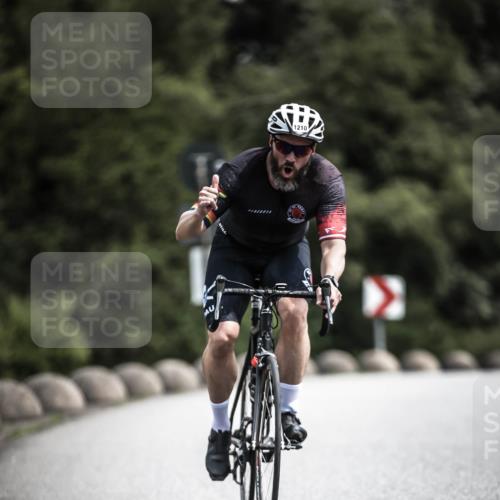 21.06.2026 - 29. Vierlanden-Triathlon H.Heesch http://msf.ph/oto/9924998 21.06.2026 13:35:10 Radfahren 1210 meine-sportfotos.de