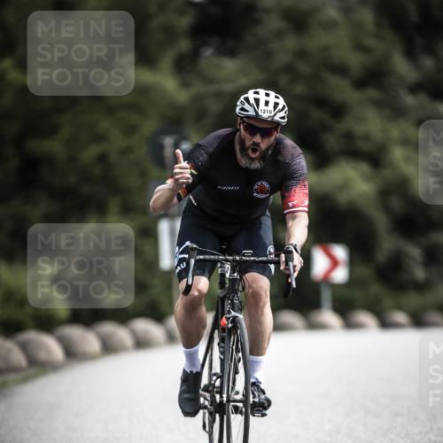 21.06.2026 - 29. Vierlanden-Triathlon H.Heesch http://msf.ph/oto/9924999 21.06.2026 13:35:10 Radfahren 1210 meine-sportfotos.de