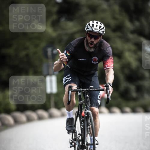 21.06.2026 - 29. Vierlanden-Triathlon H.Heesch http://msf.ph/oto/9925003 21.06.2026 13:35:10 Radfahren 1210 meine-sportfotos.de