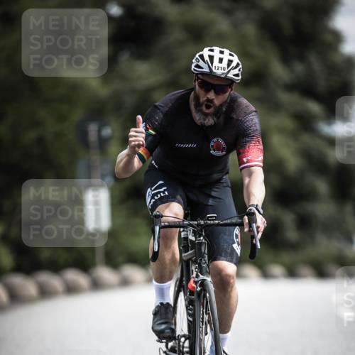 21.06.2026 - 29. Vierlanden-Triathlon H.Heesch http://msf.ph/oto/9925005 21.06.2026 13:35:10 Radfahren 1210 meine-sportfotos.de