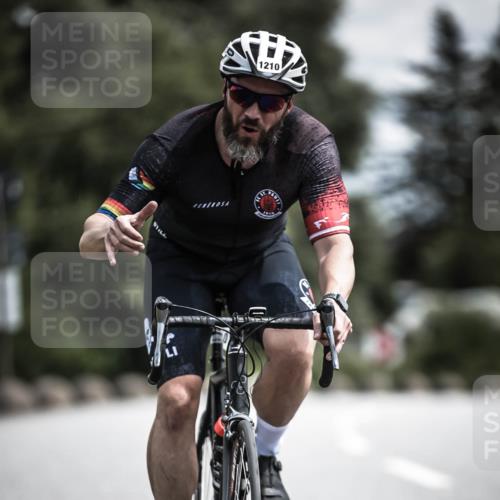21.06.2026 - 29. Vierlanden-Triathlon H.Heesch http://msf.ph/oto/9925010 21.06.2026 13:35:10 Radfahren 1210 meine-sportfotos.de