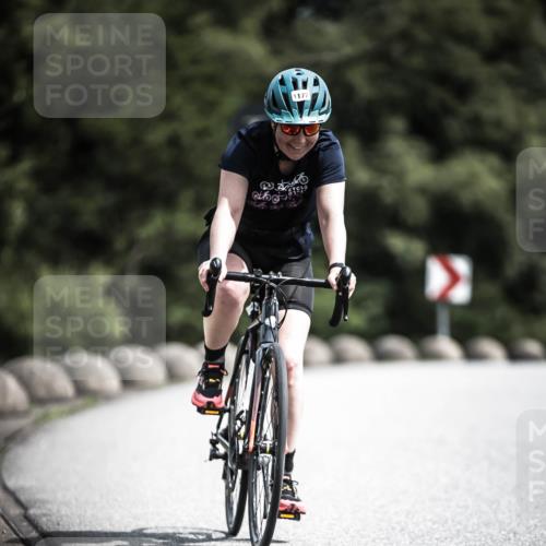 21.06.2026 - 29. Vierlanden-Triathlon H.Heesch http://msf.ph/oto/9925026 21.06.2026 13:35:56 Radfahren 1177 meine-sportfotos.de