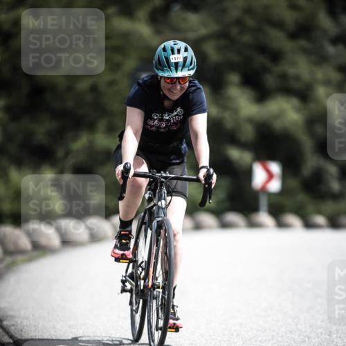 21.06.2026 - 29. Vierlanden-Triathlon H.Heesch http://msf.ph/oto/9925027 21.06.2026 13:35:56 Radfahren 1177 meine-sportfotos.de