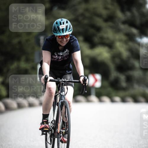 21.06.2026 - 29. Vierlanden-Triathlon H.Heesch http://msf.ph/oto/9925031 21.06.2026 13:35:56 Radfahren 1177 meine-sportfotos.de