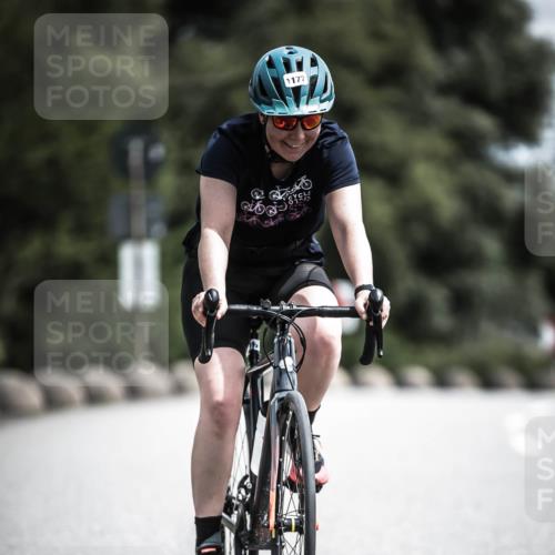 21.06.2026 - 29. Vierlanden-Triathlon H.Heesch http://msf.ph/oto/9925036 21.06.2026 13:35:57 Radfahren 1177 meine-sportfotos.de