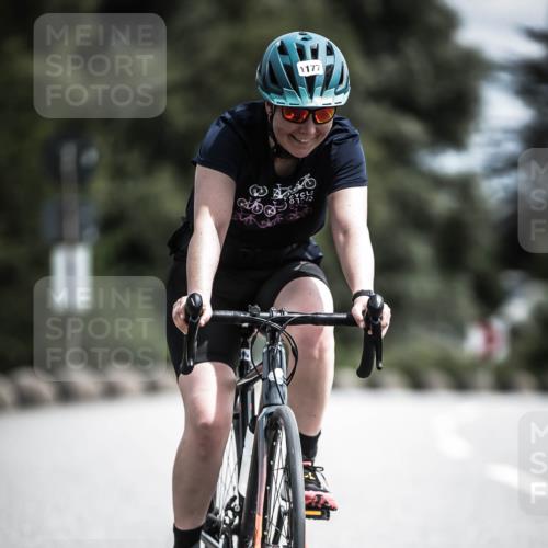 21.06.2026 - 29. Vierlanden-Triathlon H.Heesch http://msf.ph/oto/9925040 21.06.2026 13:35:57 Radfahren 1177 meine-sportfotos.de