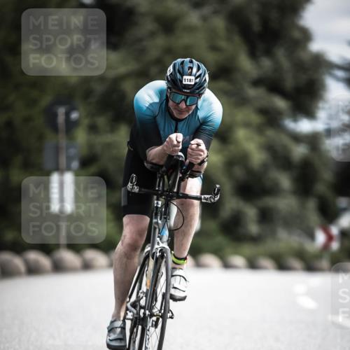21.06.2026 - 29. Vierlanden-Triathlon H.Heesch http://msf.ph/oto/9925056 21.06.2026 13:36:09 Radfahren 1181 meine-sportfotos.de