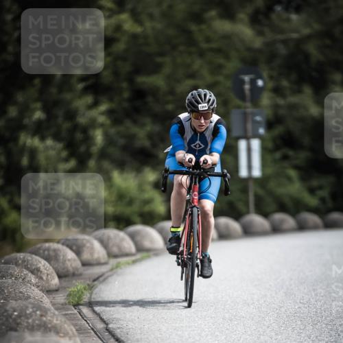21.06.2026 - 29. Vierlanden-Triathlon H.Heesch http://msf.ph/oto/9925070 21.06.2026 13:37:22 Radfahren 1208 meine-sportfotos.de