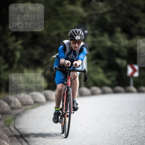21.06.2026 - 29. Vierlanden-Triathlon H.Heesch http://msf.ph/oto/9925078 21.06.2026 13:37:22 Radfahren 1208 meine-sportfotos.de