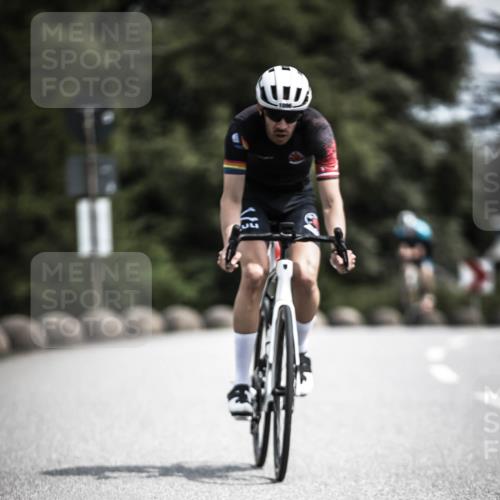 21.06.2026 - 29. Vierlanden-Triathlon H.Heesch http://msf.ph/oto/9925086 21.06.2026 13:37:42 Radfahren 11 meine-sportfotos.de