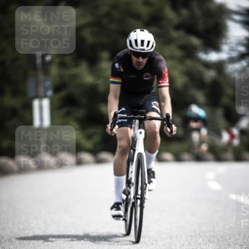 21.06.2026 - 29. Vierlanden-Triathlon H.Heesch http://msf.ph/oto/9925087 21.06.2026 13:37:42 Radfahren 1096 meine-sportfotos.de