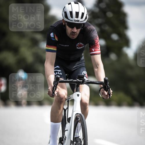 21.06.2026 - 29. Vierlanden-Triathlon H.Heesch http://msf.ph/oto/9925098 21.06.2026 13:37:43 Radfahren 10 meine-sportfotos.de