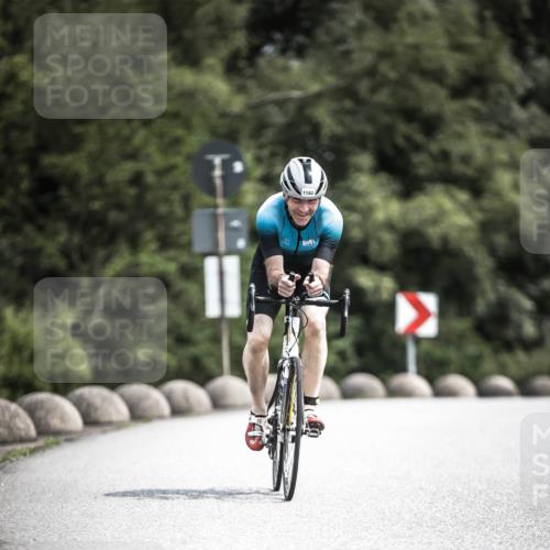 21.06.2026 - 29. Vierlanden-Triathlon H.Heesch http://msf.ph/oto/9925101 21.06.2026 13:37:46 Radfahren 1182 meine-sportfotos.de