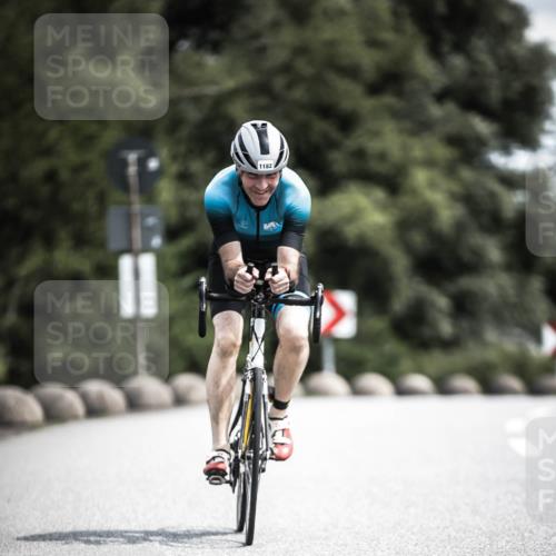 21.06.2026 - 29. Vierlanden-Triathlon H.Heesch http://msf.ph/oto/9925110 21.06.2026 13:37:47 Radfahren 11, 1182 meine-sportfotos.de