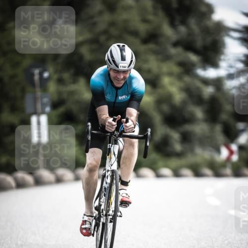 21.06.2026 - 29. Vierlanden-Triathlon H.Heesch http://msf.ph/oto/9925115 21.06.2026 13:37:47 Radfahren 1182 meine-sportfotos.de