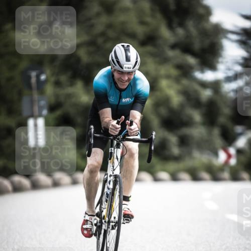21.06.2026 - 29. Vierlanden-Triathlon H.Heesch http://msf.ph/oto/9925116 21.06.2026 13:37:47 Radfahren 11, 1182 meine-sportfotos.de