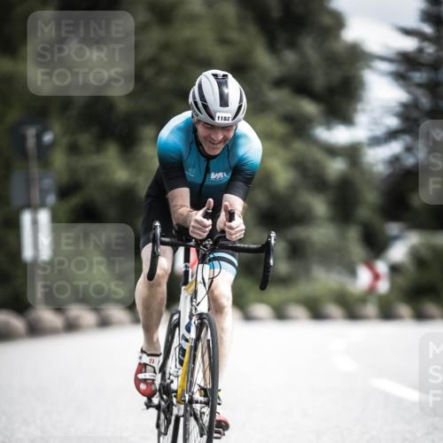 21.06.2026 - 29. Vierlanden-Triathlon H.Heesch http://msf.ph/oto/9925118 21.06.2026 13:37:47 Radfahren 11, 1182 meine-sportfotos.de