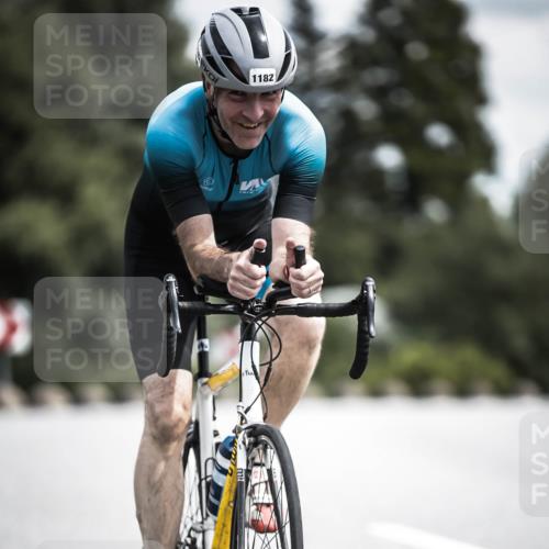 21.06.2026 - 29. Vierlanden-Triathlon H.Heesch http://msf.ph/oto/9925127 21.06.2026 13:37:48 Radfahren 1182 meine-sportfotos.de