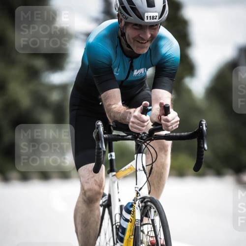 21.06.2026 - 29. Vierlanden-Triathlon H.Heesch http://msf.ph/oto/9925130 21.06.2026 13:37:48 Radfahren 1182 meine-sportfotos.de