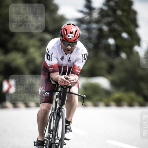 21.06.2026 - 29. Vierlanden-Triathlon H.Heesch http://msf.ph/oto/9925135 21.06.2026 13:38:07 Radfahren 1228 meine-sportfotos.de
