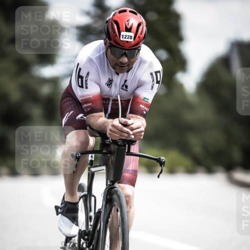 21.06.2026 - 29. Vierlanden-Triathlon H.Heesch http://msf.ph/oto/9925140 21.06.2026 13:38:07 Radfahren 1228, 19 meine-sportfotos.de