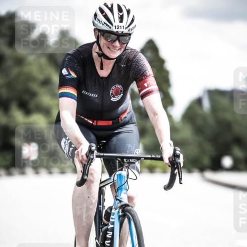 21.06.2026 - 29. Vierlanden-Triathlon H.Heesch http://msf.ph/oto/9925161 21.06.2026 13:39:16 Radfahren 1211, 1211, 300 meine-sportfotos.de