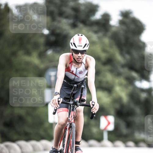 21.06.2026 - 29. Vierlanden-Triathlon H.Heesch http://msf.ph/oto/9925175 21.06.2026 14:42:37 Radfahren 1250 meine-sportfotos.de