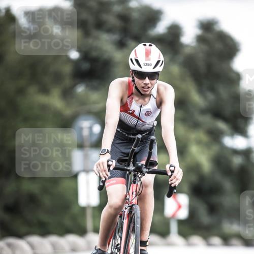 21.06.2026 - 29. Vierlanden-Triathlon H.Heesch http://msf.ph/oto/9925178 21.06.2026 14:42:37 Radfahren 1250 meine-sportfotos.de