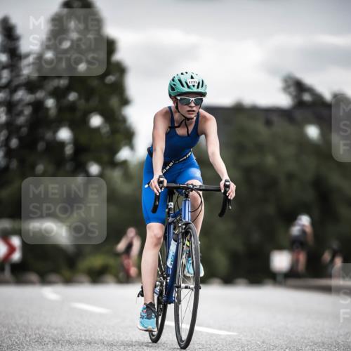 21.06.2026 - 29. Vierlanden-Triathlon H.Heesch http://msf.ph/oto/9925184 21.06.2026 14:42:53 Radfahren 1233, 55, 66, 577 meine-sportfotos.de