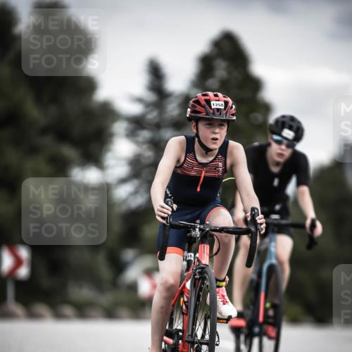21.06.2026 - 29. Vierlanden-Triathlon H.Heesch http://msf.ph/oto/9925198 21.06.2026 14:43:01 Radfahren 1258 meine-sportfotos.de