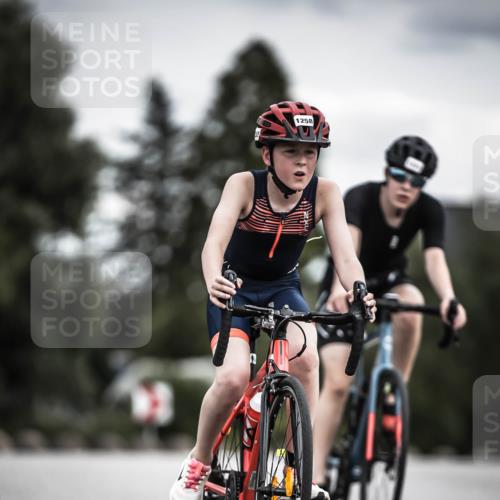 21.06.2026 - 29. Vierlanden-Triathlon H.Heesch http://msf.ph/oto/9925201 21.06.2026 14:43:01 Radfahren 1258 meine-sportfotos.de