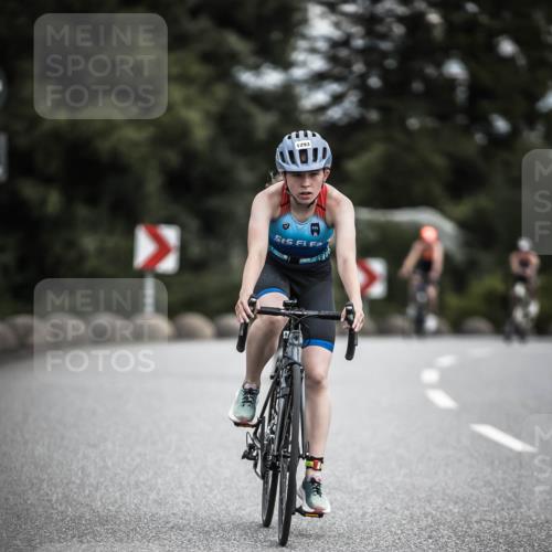 21.06.2026 - 29. Vierlanden-Triathlon H.Heesch http://msf.ph/oto/9925206 21.06.2026 14:43:11 Radfahren 1293 meine-sportfotos.de