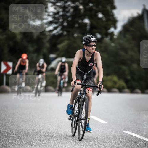 21.06.2026 - 29. Vierlanden-Triathlon H.Heesch http://msf.ph/oto/9925225 21.06.2026 14:43:13 Radfahren 1254 meine-sportfotos.de