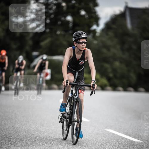 21.06.2026 - 29. Vierlanden-Triathlon H.Heesch http://msf.ph/oto/9925228 21.06.2026 14:43:13 Radfahren 1254 meine-sportfotos.de
