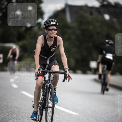 21.06.2026 - 29. Vierlanden-Triathlon H.Heesch http://msf.ph/oto/9925235 21.06.2026 14:43:13 Radfahren 1254 meine-sportfotos.de