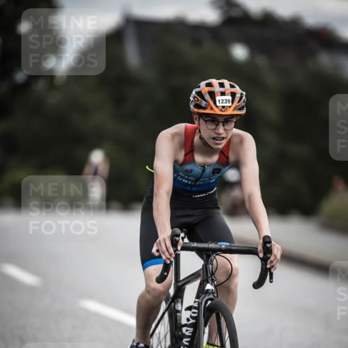 21.06.2026 - 29. Vierlanden-Triathlon H.Heesch http://msf.ph/oto/9925253 21.06.2026 14:43:18 Radfahren 1239 meine-sportfotos.de