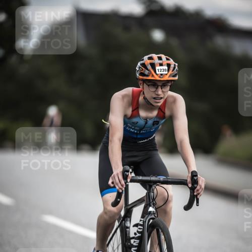 21.06.2026 - 29. Vierlanden-Triathlon H.Heesch http://msf.ph/oto/9925254 21.06.2026 14:43:18 Radfahren 1239 meine-sportfotos.de