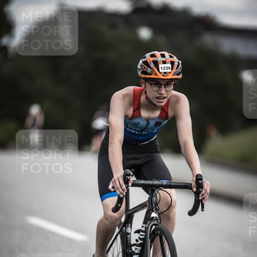 21.06.2026 - 29. Vierlanden-Triathlon H.Heesch http://msf.ph/oto/9925255 21.06.2026 14:43:18 Radfahren 1239 meine-sportfotos.de