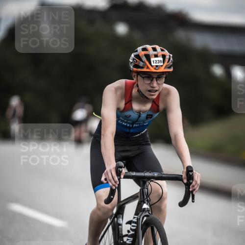 21.06.2026 - 29. Vierlanden-Triathlon H.Heesch http://msf.ph/oto/9925256 21.06.2026 14:43:18 Radfahren 1239 meine-sportfotos.de