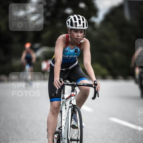 21.06.2026 - 29. Vierlanden-Triathlon H.Heesch http://msf.ph/oto/9925273 21.06.2026 14:43:26 Radfahren 1232 meine-sportfotos.de