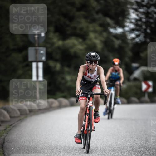 21.06.2026 - 29. Vierlanden-Triathlon H.Heesch http://msf.ph/oto/9925276 21.06.2026 14:43:27 Radfahren 1262 meine-sportfotos.de