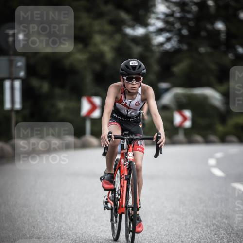 21.06.2026 - 29. Vierlanden-Triathlon H.Heesch http://msf.ph/oto/9925284 21.06.2026 14:43:28 Radfahren 1262, 11, 132 meine-sportfotos.de