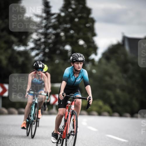 21.06.2026 - 29. Vierlanden-Triathlon H.Heesch http://msf.ph/oto/9925315 21.06.2026 14:43:39 Radfahren 1282 meine-sportfotos.de