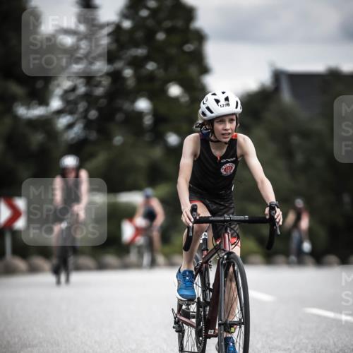 21.06.2026 - 29. Vierlanden-Triathlon H.Heesch http://msf.ph/oto/9925345 21.06.2026 14:43:48 Radfahren 1276 meine-sportfotos.de