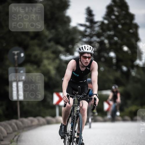 21.06.2026 - 29. Vierlanden-Triathlon H.Heesch http://msf.ph/oto/9925357 21.06.2026 14:43:50 Radfahren 11 meine-sportfotos.de