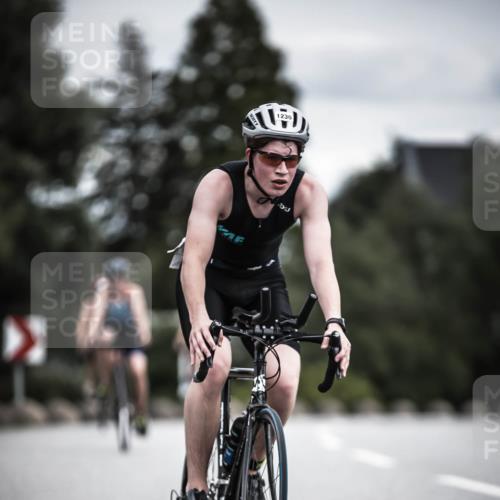 21.06.2026 - 29. Vierlanden-Triathlon H.Heesch http://msf.ph/oto/9925365 21.06.2026 14:43:51 Radfahren 1230, 57 meine-sportfotos.de
