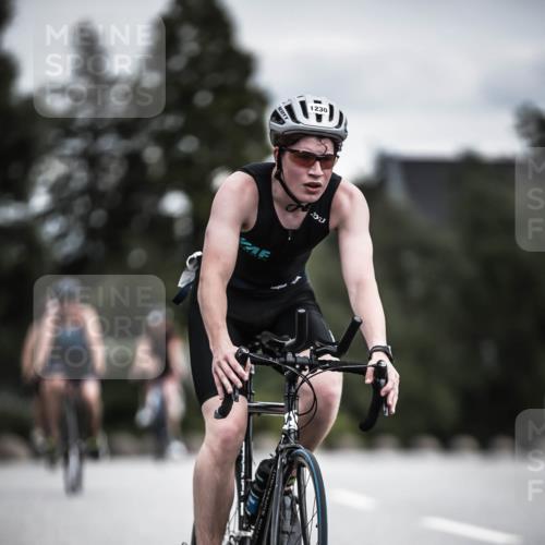 21.06.2026 - 29. Vierlanden-Triathlon H.Heesch http://msf.ph/oto/9925367 21.06.2026 14:43:51 Radfahren 1230 meine-sportfotos.de