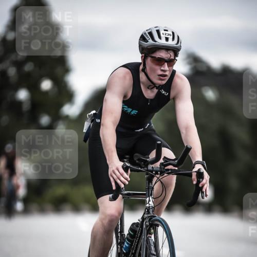 21.06.2026 - 29. Vierlanden-Triathlon H.Heesch http://msf.ph/oto/9925371 21.06.2026 14:43:51 Radfahren 1230 meine-sportfotos.de